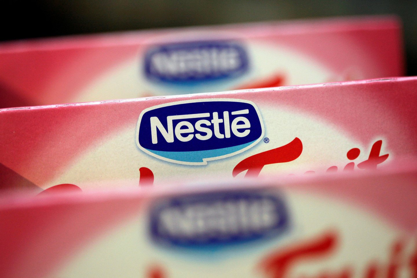„Nestle“ pirmadienį pranešė rengianti naują mitybos strategiją.<br>Reuters/Scanpix nuotr.