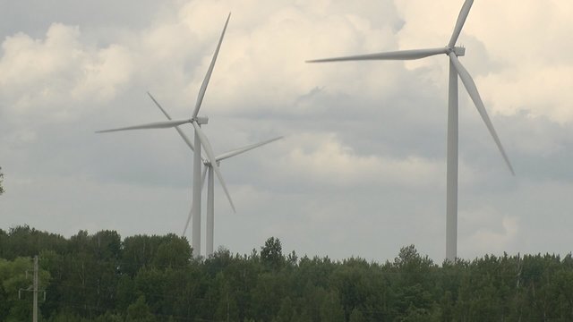 Danai Lietuvoje pradėjo milijardinį projektą: investuos į vėjo ir saulės jėgainių statybą