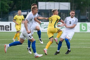 Lietuvos futbolo rinktinė nesugebėjo pelnyti įvarčio: nykiai žaisdama pralaimėjo Estijai