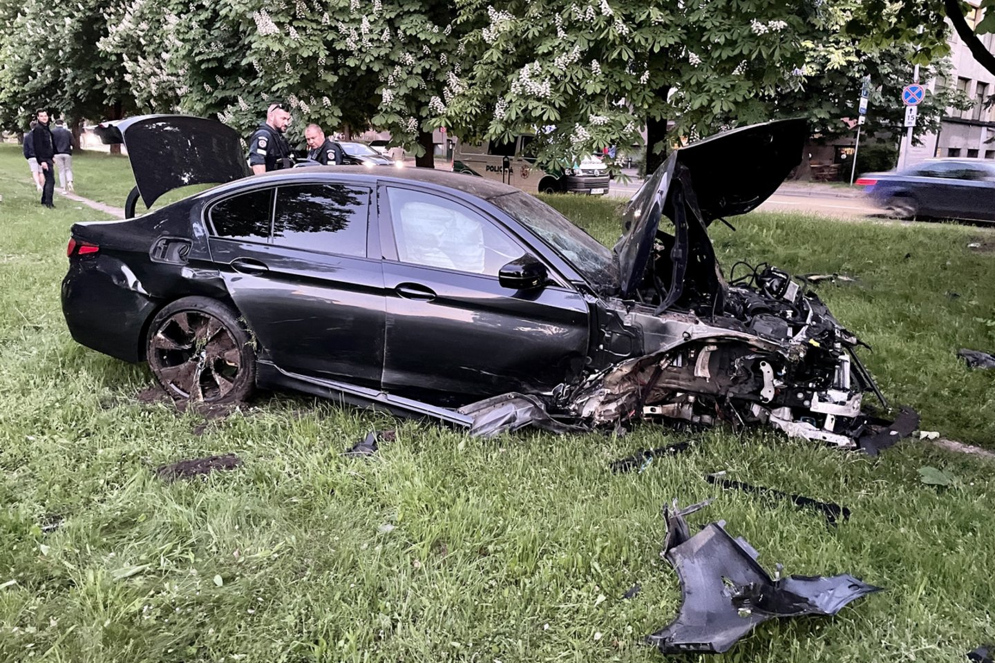 Avarija Vilniaus Centre: Automobilio Vairuotojas Spruko, Pievoje Liko ...