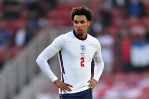 Galvos skausmas Anglijos rinktinei: prarado svarbų gynėją