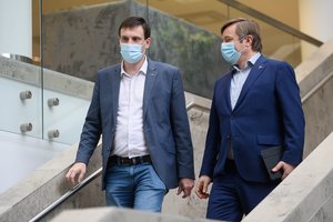 Įtampa tarp T. Tomilino ir R. Karbauskio auga: „Kovosiu su vienvaldyste partijoje“