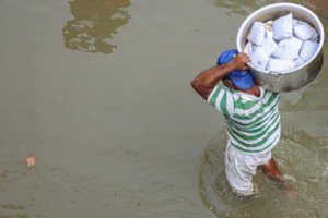 Šri Lankoje dėl potvynių ir nuošliaužų žuvusių žmonių skaičius padidėjo iki 14