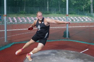 Disko metimo varžybose puikius rezultatus demonstravo A. Gudžius ir broliai Aleknos