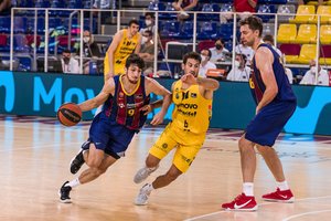 Šaras su „Barca“ Ispanijos pusfinalį pradėjo be gailesčio – sudaužė Tenerifę