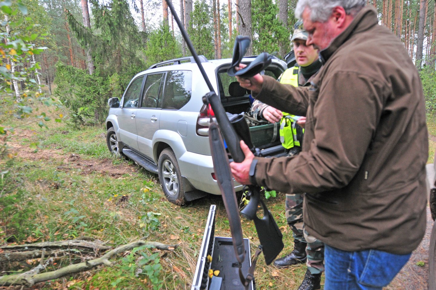 Rengiami medžioklės egzaminai: medžiotojams turi būt svarbi medžioklės etika, ir tradicijos<br>A.Vaitkevičiaus nuotr.