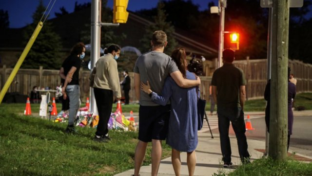 Neapykantos ataka Kanadoje: 20-metis automobiliu rėžėsi į musulmonų šeimą