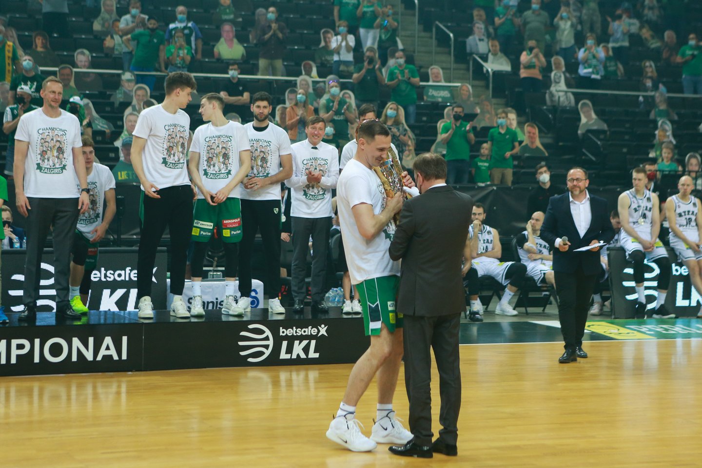 Kauniečiai iškovojo LKL trofėjų.<br>G.Bitvinsko nuotr.