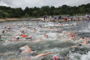Kuršių marių plaukimo maratono dalyviams – Lietuvoje dar neregėtas išbandymas