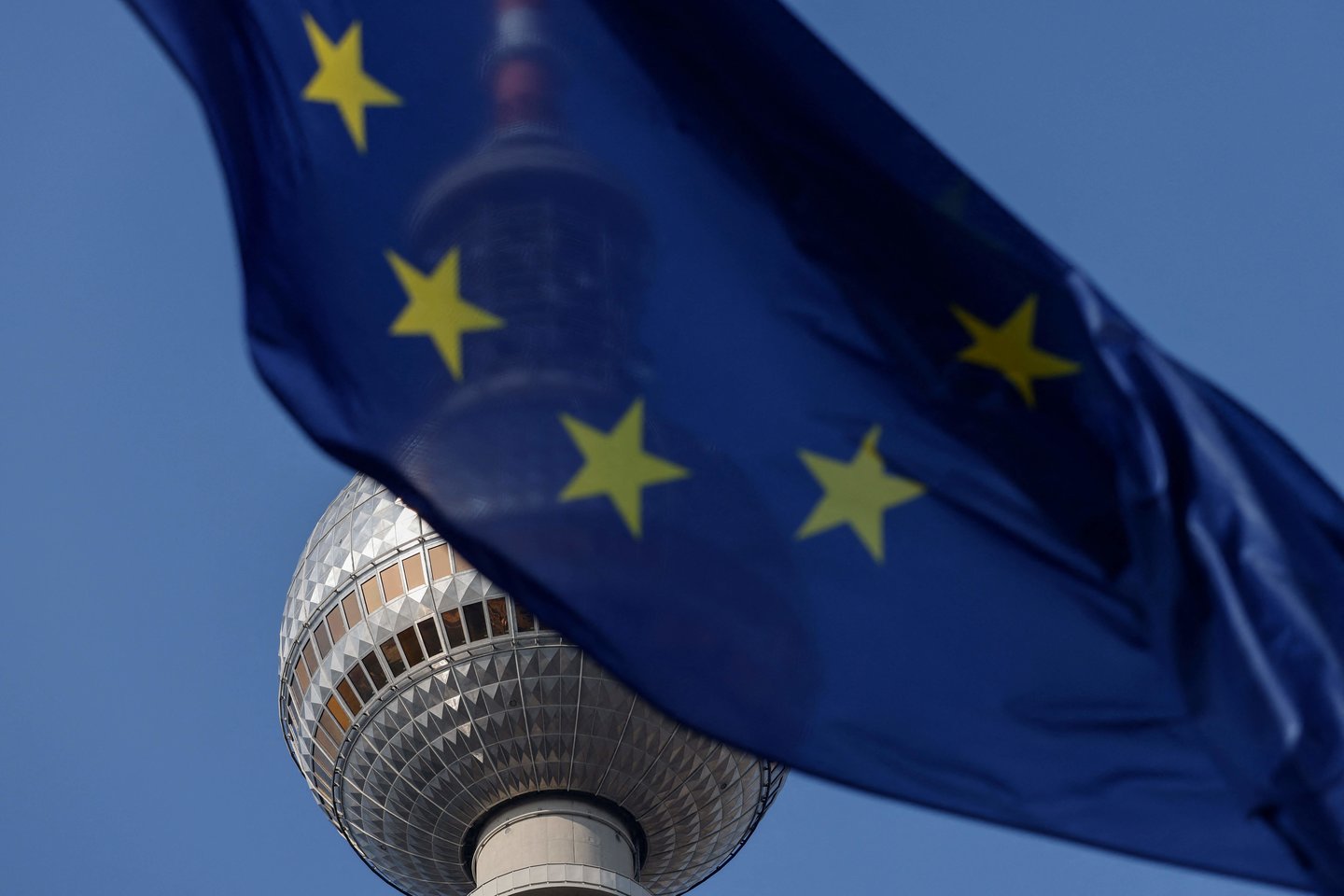  Briuselis pradėjo bylą prieš Vokietiją dėl ES teisės viršenybės.  <br> AFP/Scanpix nuotr.