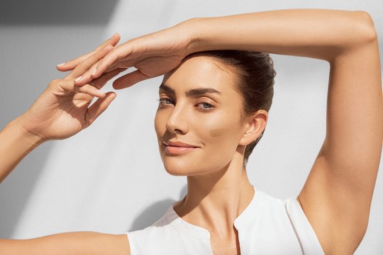 Atskleidė gražios ir įdegusios odos paslaptį: jei renkatės kremą pagal SPF – privalote tai žinoti