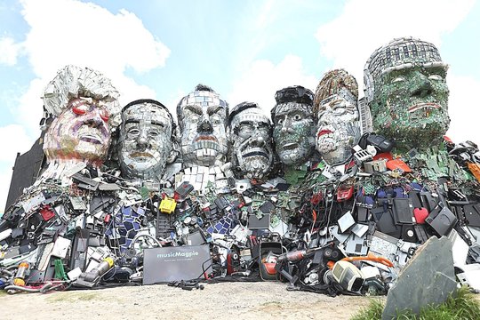 Pasaulio lyderių monumentas pagamintas iš atliekų – perduoda svarbią žinutę