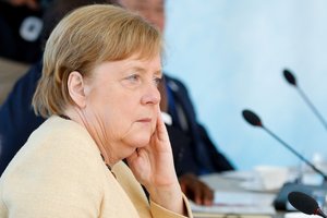A. Merkel pasisako už „pragmatišką sprendimą“ dėl Šiaurės Airijos