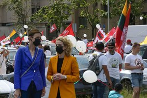 Mitinguotojų kvietimas susitikti nesužavėjo: V. Čmilytė-Nielsen ir I. Šimonytė neis, A. Armonaitė dar galvoja