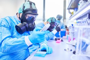 Kinų mokslininkė neigia hipotezę, esą pandeminis koronavirusas pasklido iš laboratorijos