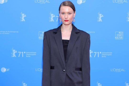 Lietuvių aktorė Žygimantė Elena Jakštaitė apdovanota „European Shooting Stars“ prizu