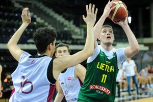 Devyniolikamečių rinktinė kontroliniame mače dar kartą įveikė latvius