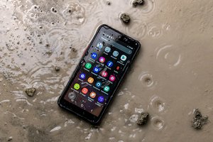 JAV kariuomenės testas telefonams: kokius išbandymus jiems tenka patirti?