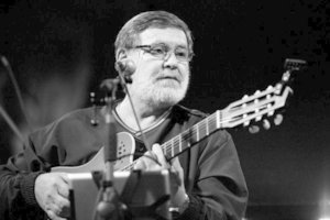 Pagaliau Kostas Smoriginas surengs kelis kartus nukeltą autorinį koncertą Vilniuje