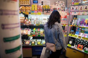 Japonai nežino, ką daryti: jei neišdalins 160 tūkst. prezervatyvų sportininkams, sulaužys ilgametę tradiciją