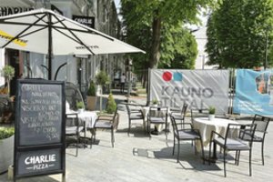 Gatvių remonto ir lauko kavinių įkaitai: žmonėms greitai senka kantrybė