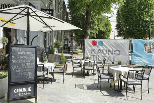 Gatvių remonto ir lauko kavinių įkaitai: žmonėms greitai senka kantrybė