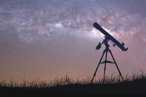 Trumpa teleskopo istorija: nuo išradimo Olandijoje iki atkeliavimo į Lietuvą