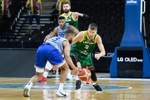 Rokas Giedraitis: „Visi nori ir siekia žaisti už Lietuvos rinktinę“