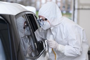 Per praėjusią parą nustatyta tik 50 naujų koronaviruso atvejų, mirė 2 asmenys