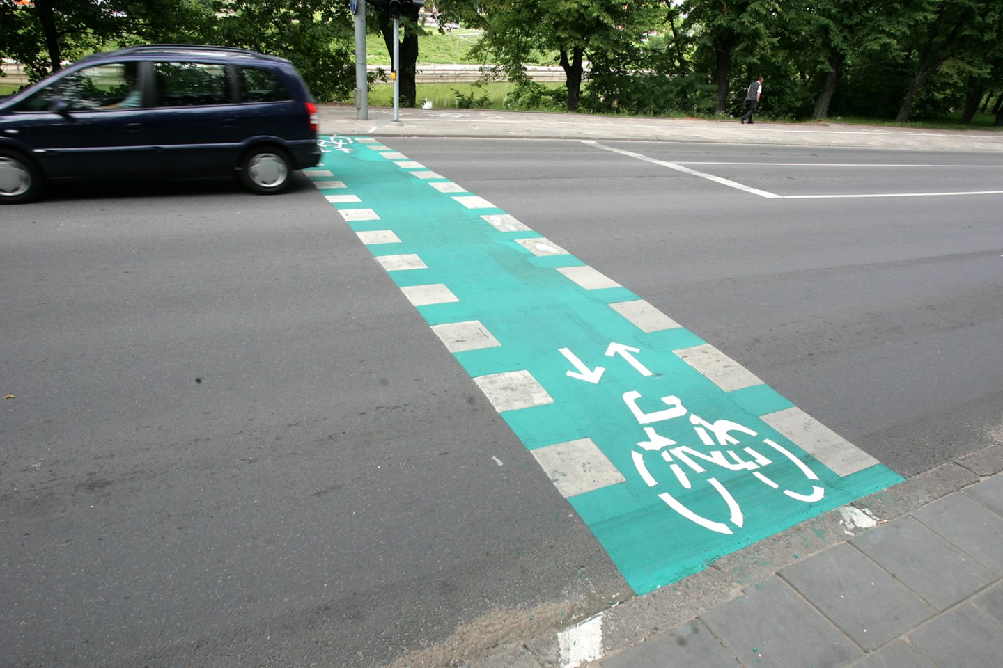 Ši pėsčiųjų ir dviračių tako jungtis taptų svarbia kokybiško, nenutrūkstamo dviračių ir pėsčiųjų tako tinklo dalimi tiek Alytaus miesto, tiek rajono gyventojams.<br>V.Balkūno nuotr.