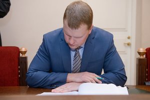 Prokuratūra dar kartą prašo nuteisti kolegos papirkimu kaltinamą teisėją R. Antanavičių 