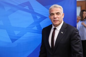 Izraelio diplomatijos vadovas su pirmuoju oficialiu vizitu lankysis JAE
