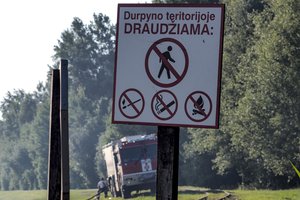 Radviliškio r. durpyno gesinti vykusiems ugniagesiams teko apsisukti