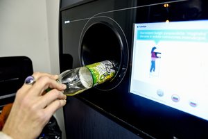 „Maxima“ pirkėjams skelbia svarbią žinią dėl taros grąžinimo: keičiasi tvarka