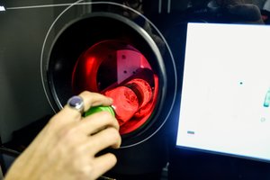 Didieji prekybos tinklai keičia taros grąžinimo tvarką: svarsto, ar klientams tai bus naudinga