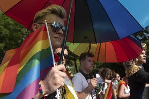 ES šalys, įskaitant Lietuvą, reiškia susirūpinimą dėl Vengrijos įstatymo prieš LGBTQ