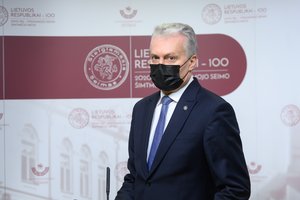 Perspėjimas iš Prezidentūros: rudenį gali prireikti naujo karantino