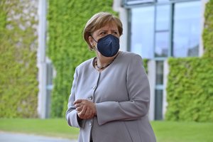 A. Merkel pasmerkė Vengrijos LGBTQ įstatymą ir pavadino jį neteisingu