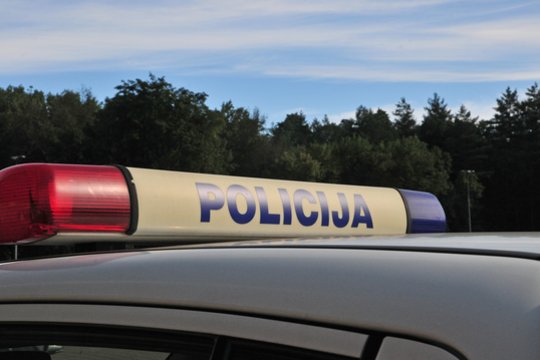 Kėdainių r. nepilnamečio krosinis motociklas susidūrė su „Toyota Hilux“