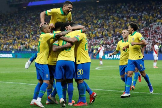 Brazilų pergalingas įvartis šimtąją minutę: rinktinė laimėjo 10 rungtynes iš eilės