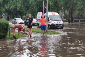 Skambinant pavojaus varpams dėl audrų – sinoptiko prognozė: turi ir gerų žinių