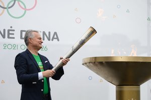 G. Nausėda paskelbė finalinio Olimpinės dienos renginio startą ir įžiebė olimpinę ugnį