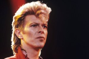 Už 3 eurus nupirktas D. Bowie paveikslas aukcione parduotas beveik už 74 tūkstančius