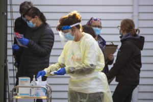 Australijoje padidėjus sergamumui COVID Naujoji Zelandija stabdo „kelionių burbulą“