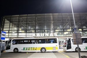 Tolimųjų reisų vairuotojų skatinimui – nuo įmokų į pensijų fondus iki vertingų dovanų