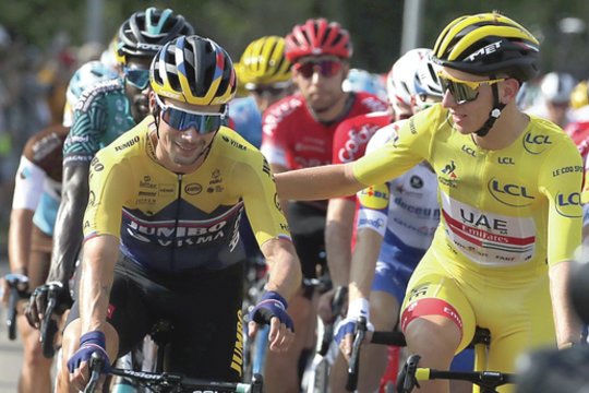 Pasaulio sporto savaitė: dviejų žemynų futbolas, Serbijos krepšininkių triumfas ir T. Bollio aukso krūva