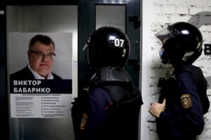 A. Lukašenkos varžovas V. Babaryka nepripažino savo kaltės teisme