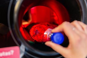 Vienkartinių plastiko gaminių draudimas – tik viena iš priemonių sprendžiant plastiko taršos problemą