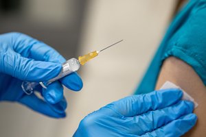 Kauno vakcinavimo centras darbo dienomis nuo COVID-19 skiepys be registracijos