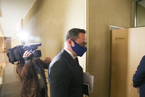 Seimas balsuos dėl opozicijos rengiamo nepasitikėjimo Ž. Pavilioniu